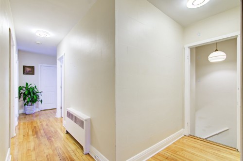 Hall d'entrée/Vestibule - 6301 Rue Beurling, Montréal (Verdun/Île-Des-Soeurs), QC - Indoor Photo Showing Other Room