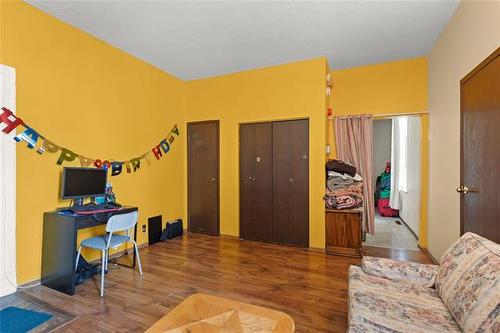 541 Langevin St, Winnipeg, MB 