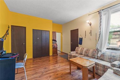 541 Langevin St, Winnipeg, MB 