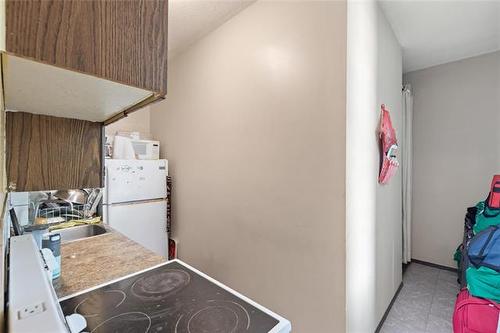 541 Langevin St, Winnipeg, MB 