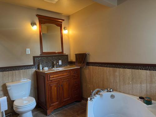 Salle de bains - 57 18E Rue, Rouyn-Noranda, QC - Indoor Photo Showing Bathroom