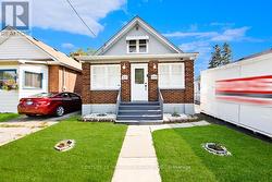 219 VERDUN ROAD  Oshawa, ON L1H 5T1