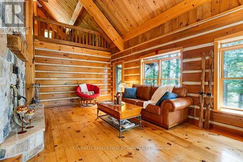 2275 Palmerston Lake, Frontenac (Frontenac North), ON - Indoor