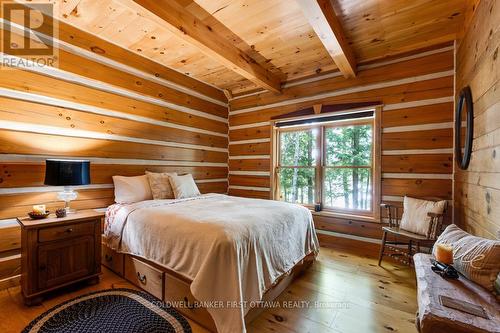 2275 Palmerston Lake, Frontenac (Frontenac North), ON - Indoor Photo Showing Bedroom