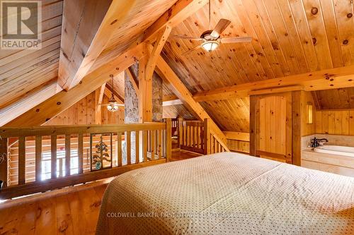 2275 Palmerston Lake, Frontenac (Frontenac North), ON - Indoor