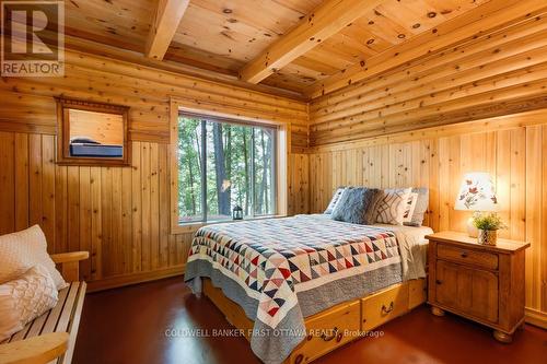 2275 Palmerston Lake, Frontenac (Frontenac North), ON - Indoor Photo Showing Bedroom
