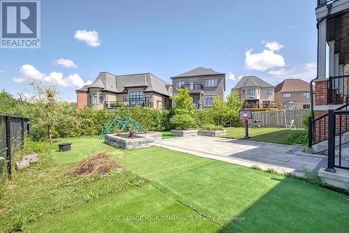 85 Spring Hill Drive, King, ON - Outdoor