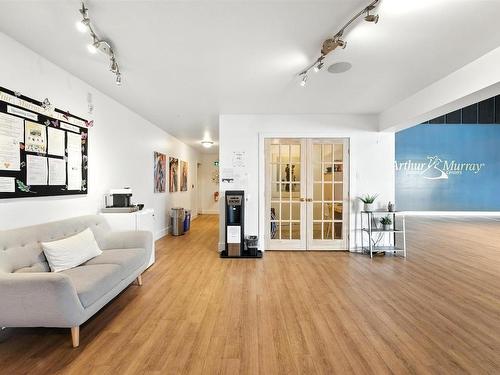 59 Mcquade Lake Crescent, Beechville, NS 