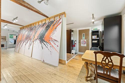 Coin-repas - 109 Ch. Favreau, Dunham, QC - Indoor Photo Showing Other Room