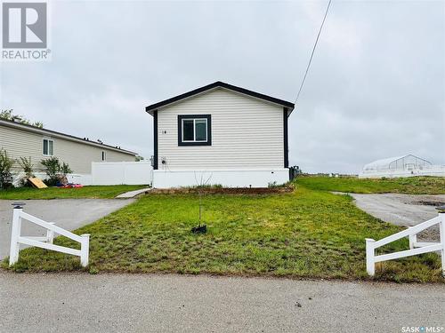 18 2004 Alice Road, Estevan, SK 