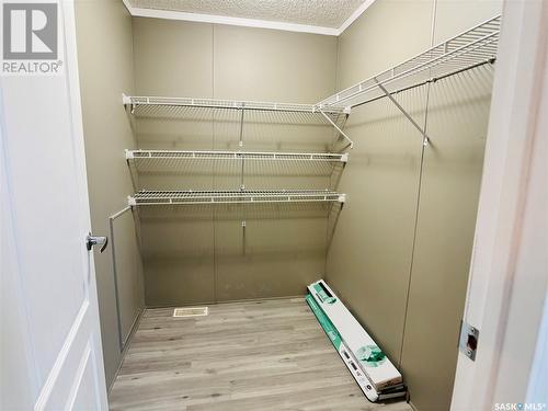 18 2004 Alice Road, Estevan, SK 