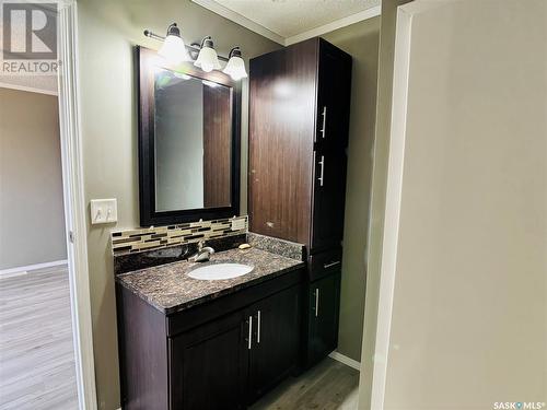 18 2004 Alice Road, Estevan, SK 