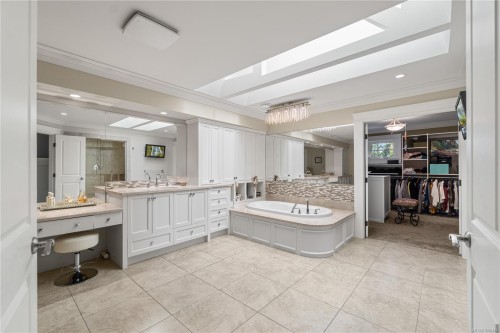 2233 Ashlee Rd, Nanaimo, BC 