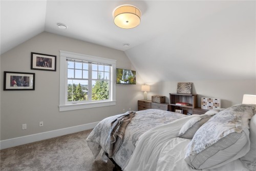 2233 Ashlee Rd, Nanaimo, BC 