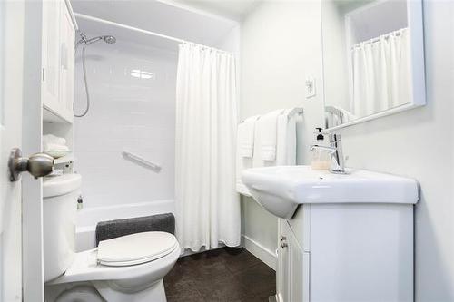 3-79 Smith St, Winnipeg, MB 