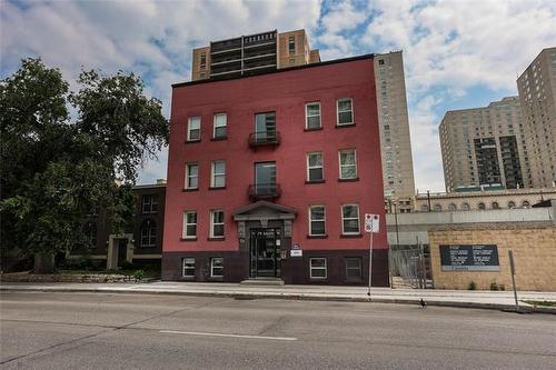 3-79 Smith St, Winnipeg, MB 