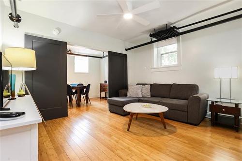 3-79 Smith St, Winnipeg, MB 