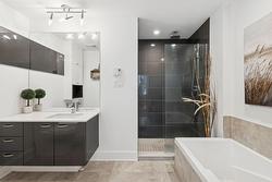 Ensuite bathroom - 