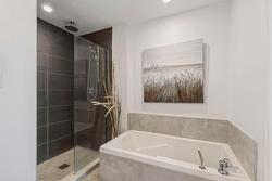 Ensuite bathroom - 