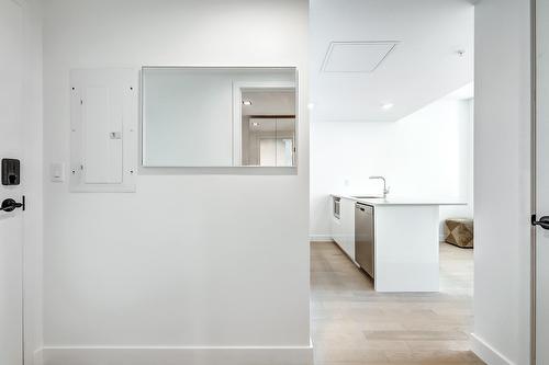 Cuisine - 2818-1210 Rue Jeanne-Mance, Montréal (Ville-Marie), QC - Indoor Photo Showing Other Room