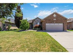 282 SAWGRASS Place  Sarnia, ON N7W 1C8