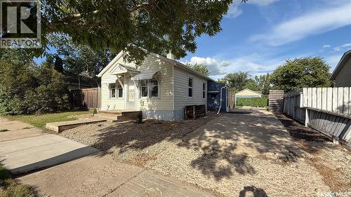 1832 101St Street, North Battleford, SK - Outdoor