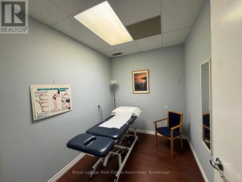 268 Lakeshore Road E, Mississauga, ON 