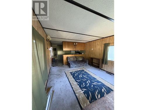 10713-10715 Learmonth Street, Hudsons Hope, BC - Indoor Photo Showing Other Room