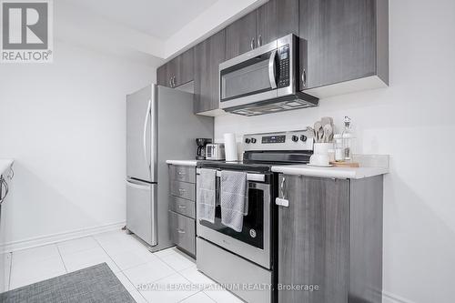 #36 - 200 Veterans Drive, Brampton, ON - Indoor Photo Showing Kitchen