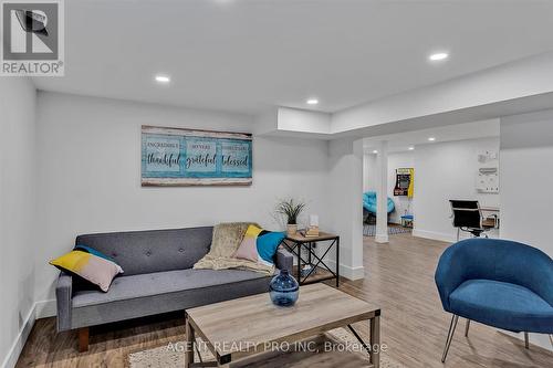 21 Oriole Road, Kawartha Lakes (Fenelon Falls), ON 