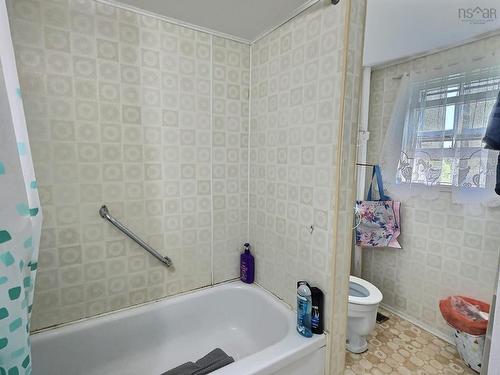 5588 204 Highway, Oxford, NS 