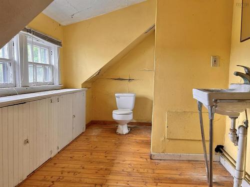 492 Main Street, Kentville, NS 