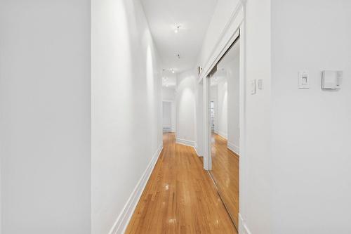 Hall - 1-2090 Rue Sherbrooke O., Montréal (Ville-Marie), QC - Indoor Photo Showing Other Room