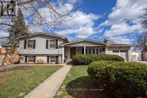 92 AUCHMAR ROAD  Hamilton, ON L9C 1C5