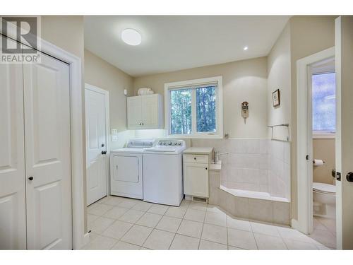 10411 81St Street, Osoyoos, BC - Indoor Photo Showing Laundry Room
