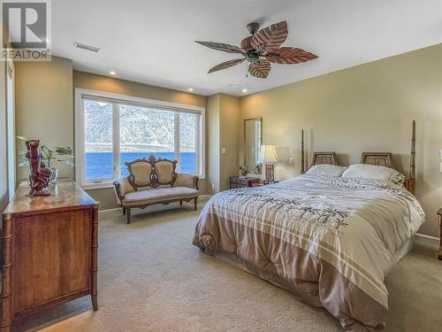 10411 81St Street, Osoyoos, BC - Indoor Photo Showing Bedroom