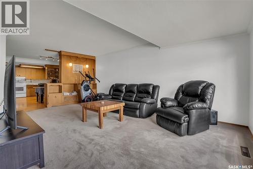 621 Main Street, Bruno, SK - Indoor