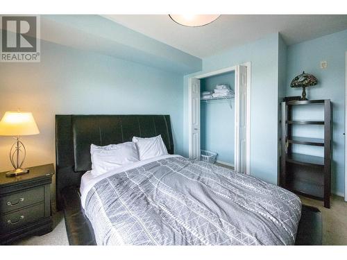 205 Third Avenue Unit# 2114, Invermere, BC - Indoor Photo Showing Bedroom