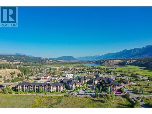 GROUND FLOOR CORNER 3BED 2BATH 2PATIO - 205 Third Avenue Unit# 2114, Invermere, BC - Outdoor With View