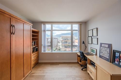 401-160 Lakeshore Drive, Penticton, BC - Indoor