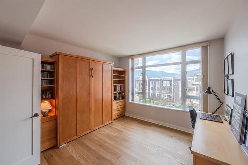 401-160 Lakeshore Drive, Penticton, BC - Indoor