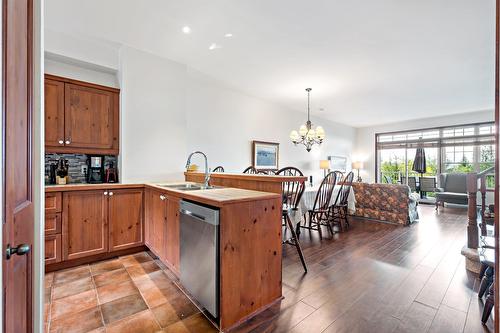 Kitchen - 8-165 Rue Du Mont-Plaisant, Mont-Tremblant, QC - Indoor