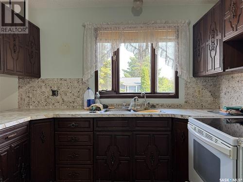 417 Miller Crescent E, Wynyard, SK - Indoor Photo Showing Kitchen