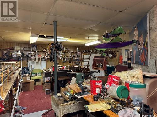 417 Miller Crescent E, Wynyard, SK - Indoor Photo Showing Garage