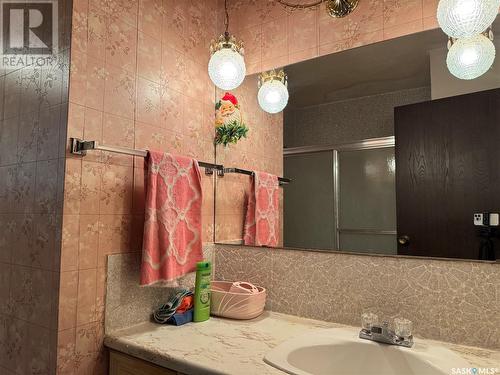 417 Miller Crescent E, Wynyard, SK - Indoor Photo Showing Bathroom