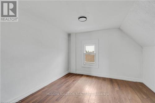 204 Sherman Avenue, Hamilton, ON - Indoor Photo Showing Other Room