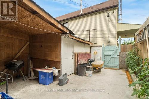 204 Sherman Avenue, Hamilton, ON - Outdoor With Exterior