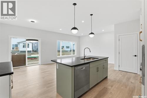 350 Katz Avenue, Saskatoon, SK - Indoor Photo Showing Kitchen With Double Sink