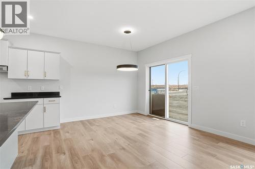 350 Katz Avenue, Saskatoon, SK - Indoor Photo Showing Kitchen