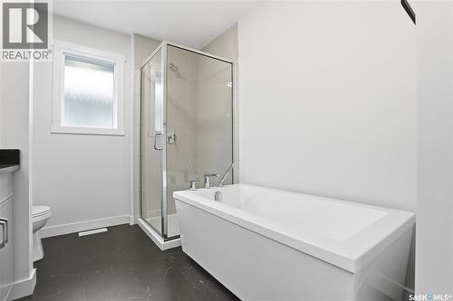 350 Katz Avenue, Saskatoon, SK - Indoor Photo Showing Bathroom